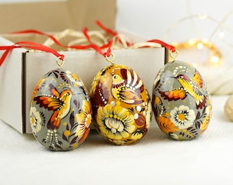 Set of 3 hummingbird Easter egg ornaments hanging, Bird Easter tree ornaments, Ukrainian hanging pysanky eggs - Petrykivka flower eggs