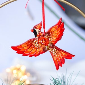 Kardinal-Weihnachtsverzierung, handgemalte Weihnachtsverzierung - hölzerne Vogelverzierung, handgemachte Ukrainische Verzierung mit Petrykivka-Bemalung
