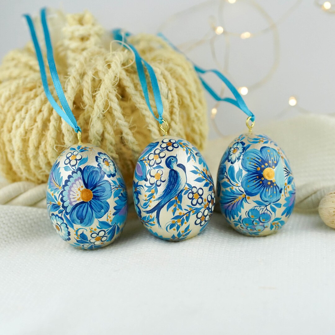 Set of Easter wooden eggs with Trident petrykivka painting main image 0