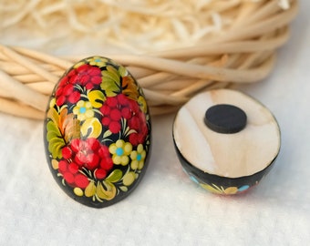 Magnete in legno dipinto, magnete decorativo da frigorifero a forma di uovo, magnete Petrykivka ucraino dipinto a mano, magnete a forma di mezzo uovo intagliato