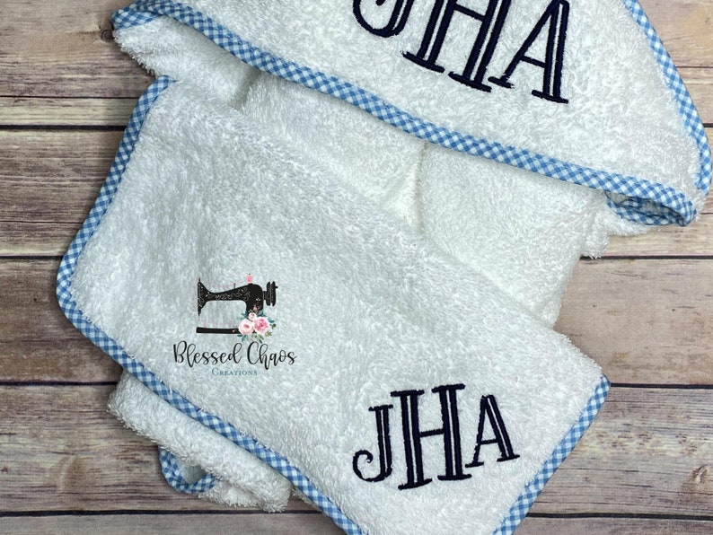 Monogrammed Hooded Baby Towel Set, Gingham Hooded Towel and Wash Cloth, Personalized Towel Set, Baby Shower Bath Gift image 4