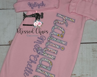 Robe de chambre pour bébé avec appliqué floral personnalisé, tenue pour rentrer à la maison, cadeau de baby shower, tenue à emporter, robe de chambre pour nouveau-né