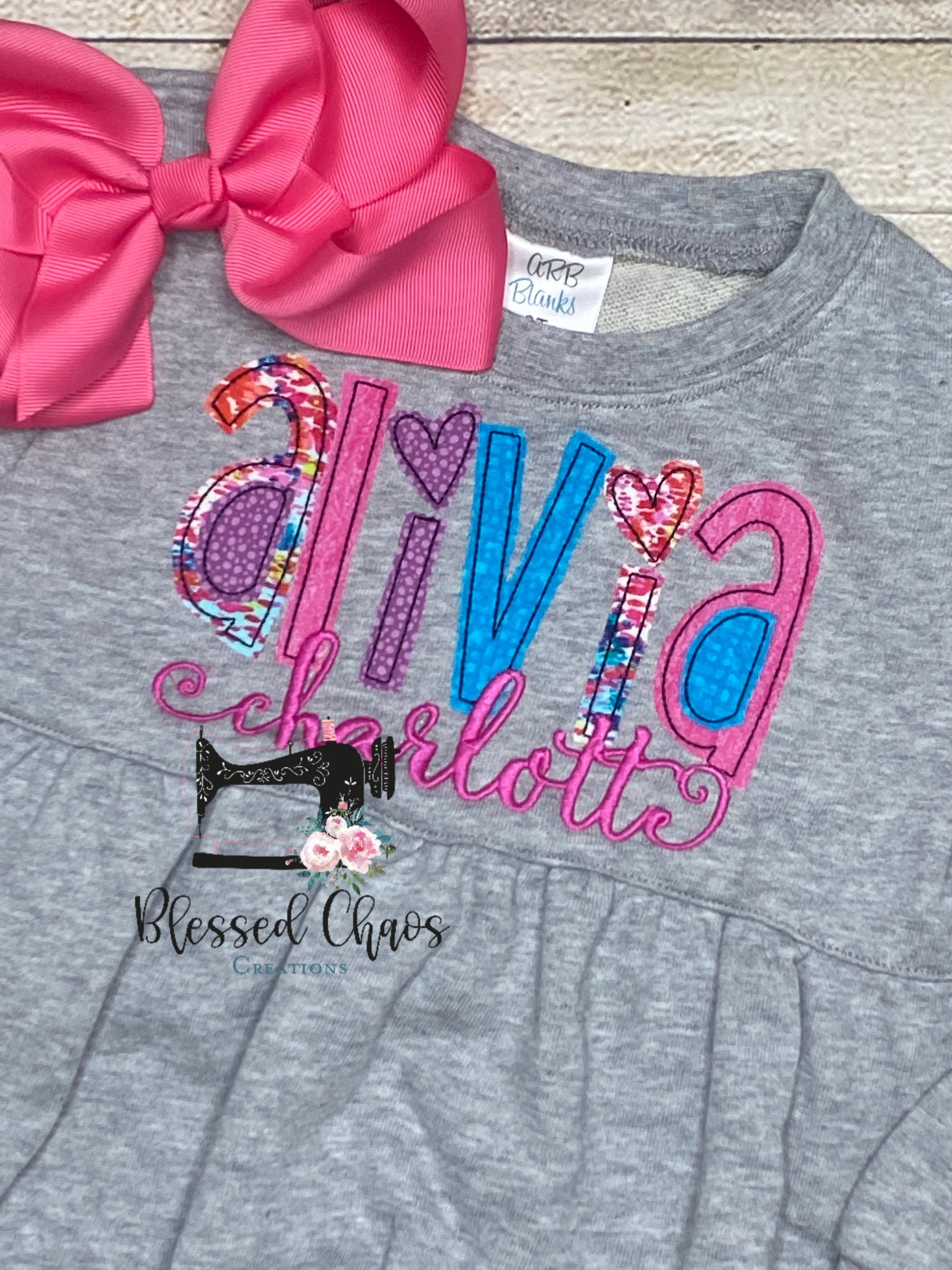Personalized Girls Bubble Sweatshirt, Girls Personalized Sweatshirt, Sweatshirt with Name, Monogramed Sweatshirt, Applique Sweatshirt