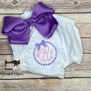 Bloomers monogramas baby girl, bloomers con monogramas de arco, cubierta de pañales con monogramas, bloomers bordados, cubierta de pañales, regalo para bebés con monogramas