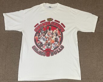 Vintage 1997-98 Chicago Bulls NBA Finals Championship Pro Player T