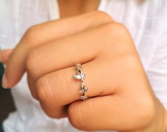 Silver Vine Ring | Etsy