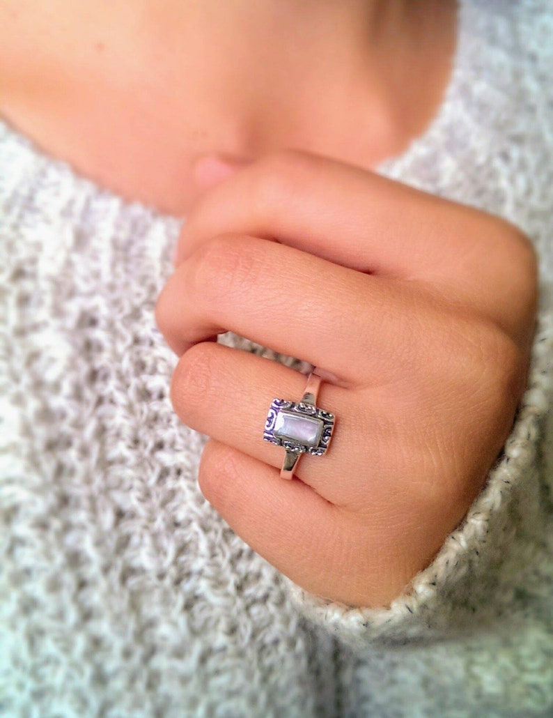 sister or best friend mother of pearl ring promise ring -gift for daughter MOP ring antique ring pink shell ring 925 vintage ring