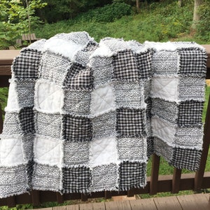 Gala Gingham Rag Quilt Pattern - Digital Download