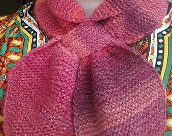 Scarf in shades of pink