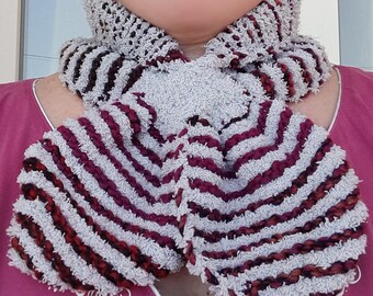 "Teddy" white striped scarf off + shades roses