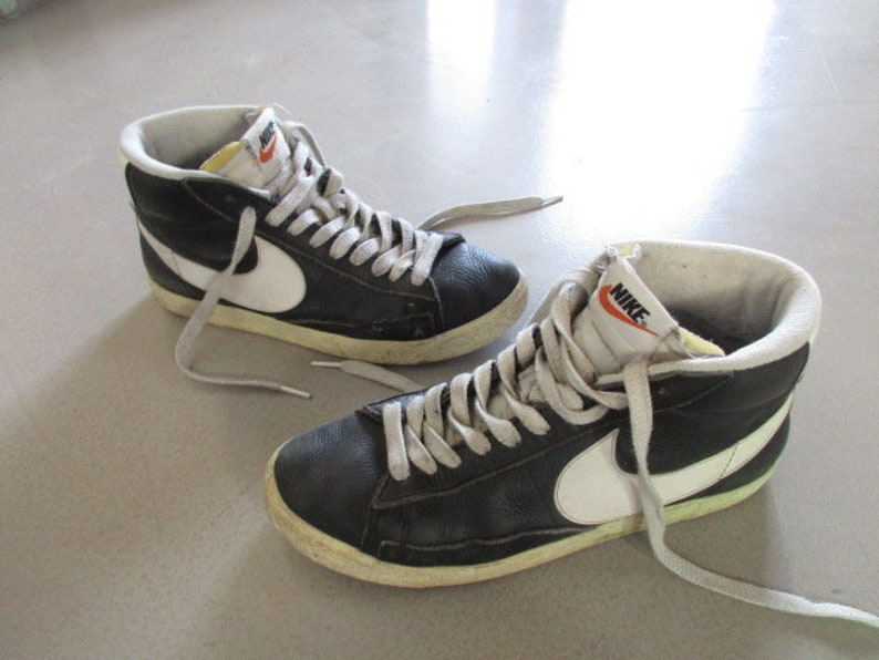 90s sneakers
