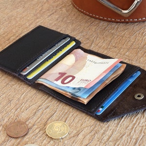 Compact men's wallet in genuine leather