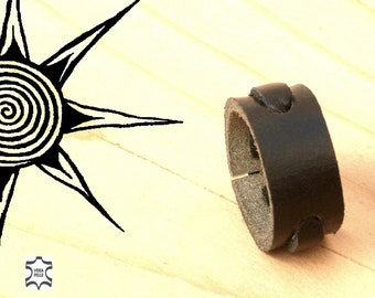 LEATHER RING woman men adjustable Canapart craftsmanship. Ap1