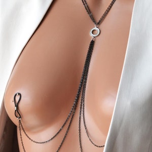 Black O-Ring Nipple Chain: Stainless Steel Non-Piercing Jewelry