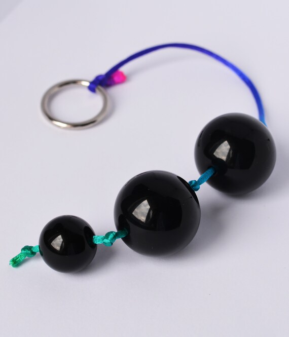 Black anal beads