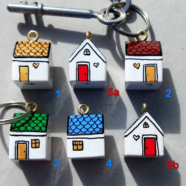 House Keychain Unique handmade nice small wooden houses Key Ring Gift Decoration for handbag Christmas Tree Decorastion Car Pendant