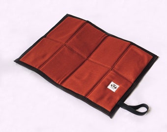 Portable Orange Outdoor Sit Pad – ideal for hiking, wild camping, backpacking, trekking, mountaineering or walking in the woods