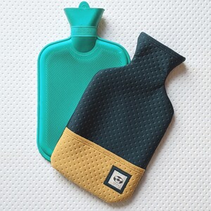 Green Hot Water Bottle 2 Litre used for improving sleep, pain relief or just for keeping warm image 3