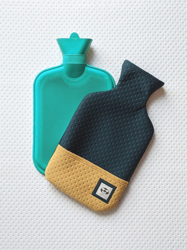 Green Hot Water Bottle 2 Litre used for improving sleep, pain relief or just for keeping warm image 3