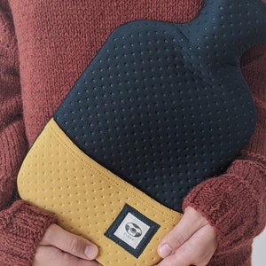 Green Hot Water Bottle 2 Litre used for improving sleep, pain relief or just for keeping warm image 9