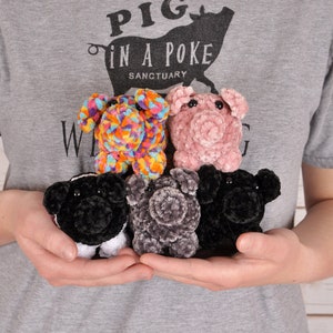 Crochet Velvet Pocket Pig Pal, Crochet Animal, Pig Plush, Pig Gift, Pig Stuffed Animal, Pig Lover Gift, Pig, Stuff Pig, Amigurumi, Piggy Pal