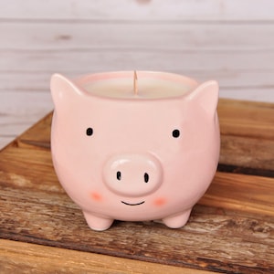 Soy Wax Hand Poured Scented Pig Candle, All Natural Toxin Free Soy Candle, Pig Lover Gift, Farmhouse Décor,  Housewarming Gift, Piggy Candle