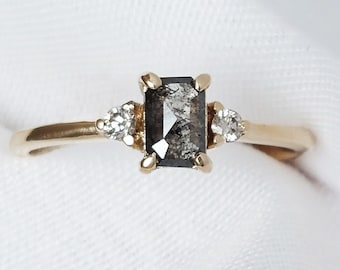 Solid Gold Ring, Salt and Pepper Emerald Cut Diamond Ring Engagement, North To South Diamond Engagement Ring, Gray Diamond Bridal Ring