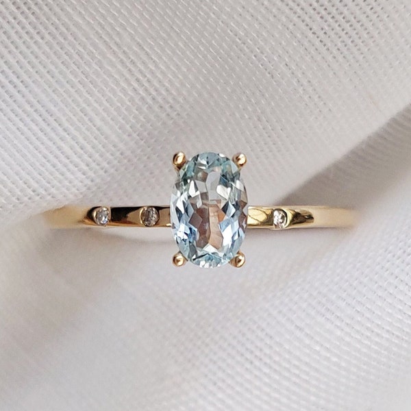 9ct Gold Aquamarine Engagement Ring/ 18ct Gold Aquamarine and Diamond Wedding Ring/ Oval Aquamarine Promise Ring/ Statement Aquamarine Ring