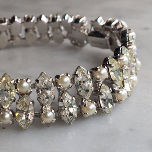 Vintage B David Crystal Marquise Rhinestone Faux Pearl Bead 7" Silver Tone Bracelet w/ Safety Chain // Signed Costume Estate Wedding Jewelry