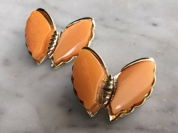 Vintage Peach Orange Lucite Thermoset Butterfly G… - image 2