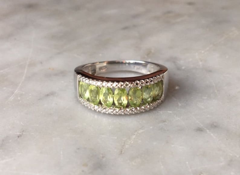 Vintage Sterling Silver 925 Green Peridot Gemstone Ring Size 8 Anniversary Band Multi-stone Gem Stone Designer Jewelry August Birthstone
