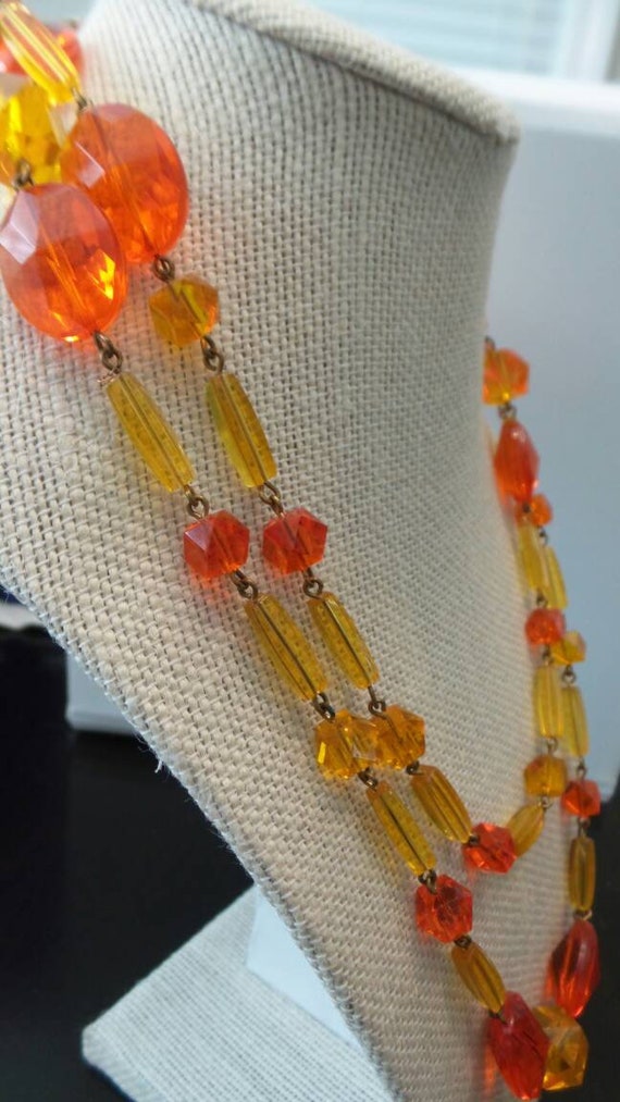Yellow and Orange Bead Necklace - image 3