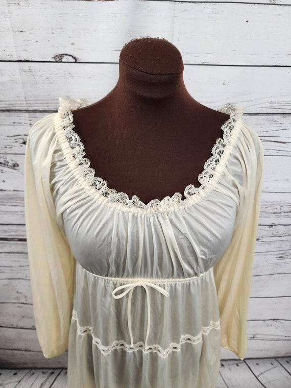 Vintage Sears Nylon Long Sleeve Nightgown Gem