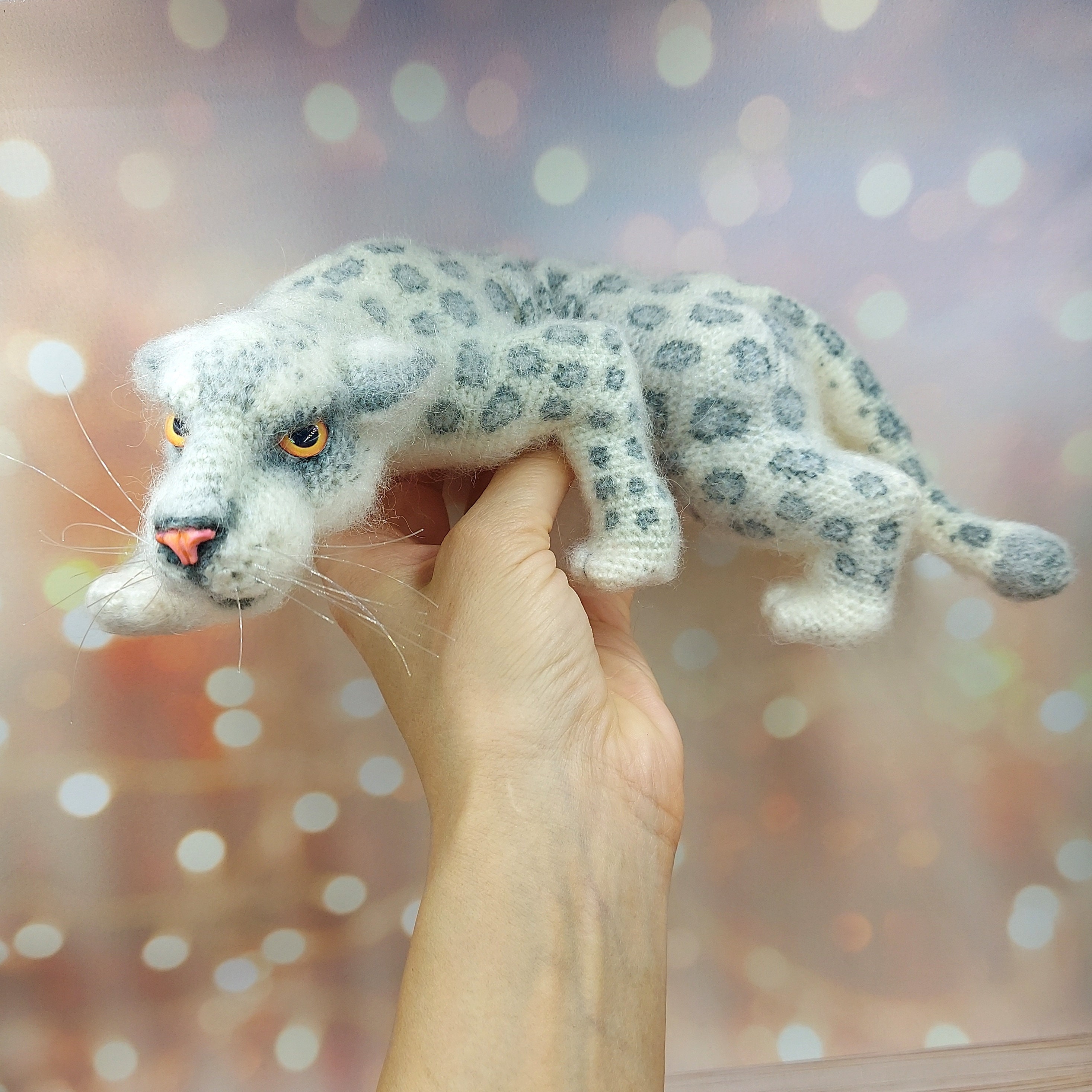Leopard Figurine, Snow Leopard Play Statue for Boys and Girls Ages 3 and  Up, for