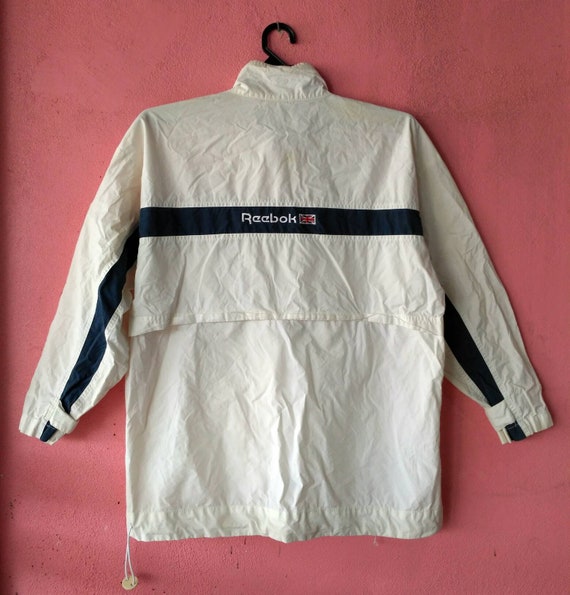 chaqueta reebok vintage beige