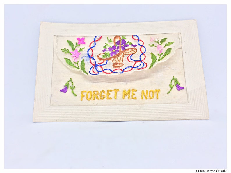 Hand Embroidered WW1 Silk Embroidered Postcard Unused Antique 1914-1918 Forget Me Not Postcard For Loved One Small Greetings Card