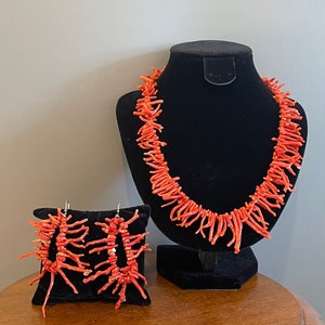Antique and rare red coral branch set consisting of a necklace and a pair of 920 silver pendant earrings