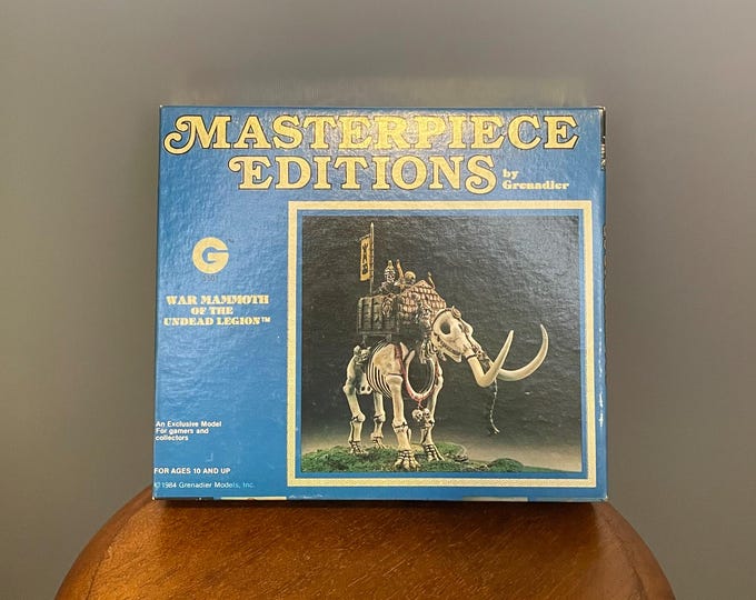 Rare lead figurine War Mammoth of the Undead Legion (1984) Masterpiece Editions Grenadier Ancien, complete with original box 5501
