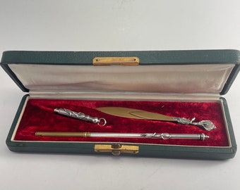 Old and rare desk set in gilded silver metal, Arum flower, art nouveau period, pen holder, mechanical pencil, paper cutter, 19th century