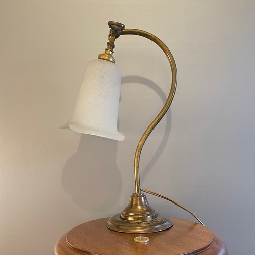 Old and rare tulip lamp in Marmorean glass and brass adjustable shops orientation