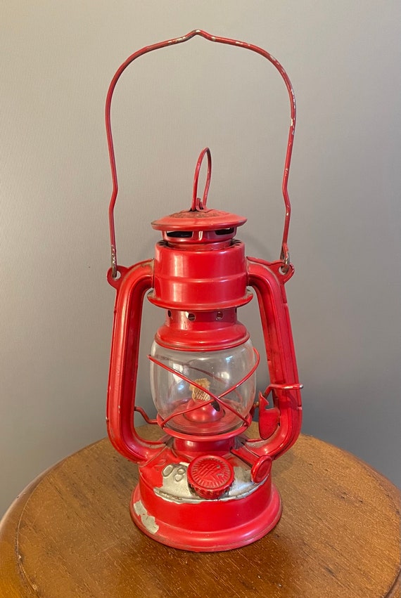 Small kerosene lantern deals