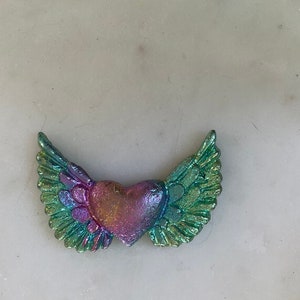 Bismuth heart and wings