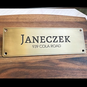 Messing Schild, individuell graviert Zeichen, Messing Türschild, Türschild, Namen Schild, personalisierte Metallschild