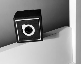 LUMENBOX_play negra y gris