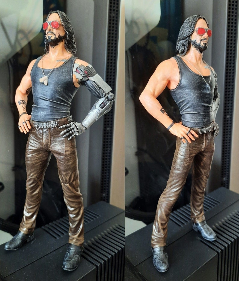 cyberpunk statue johnny silverhand