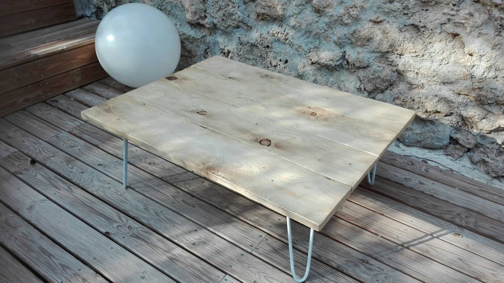 Table Basse Design, Pieds en Épingle, Plateau Bois Massif, Esprit Naturel et Scandinave