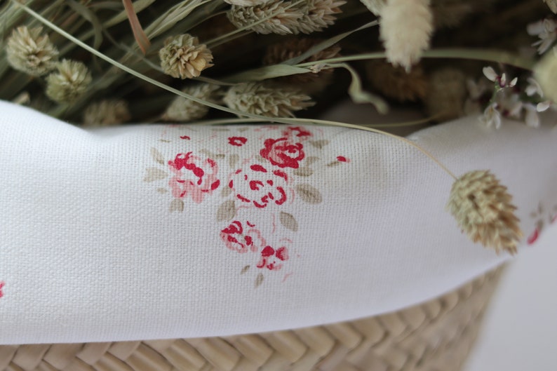 SAMPLE Faded Floral /'Petite Fleur/' on Oyster Linen