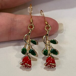 1.5in Rose Dangle Earrings