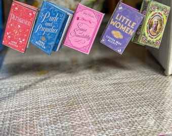 Mini portachiavi a forma di libro