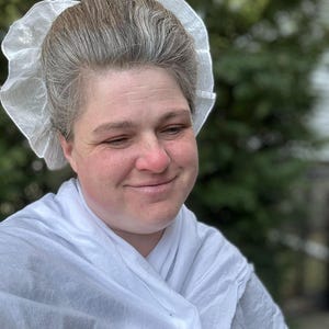 18th Century Women’s Wide Single Ruffle Linen Cap: Summer Weight